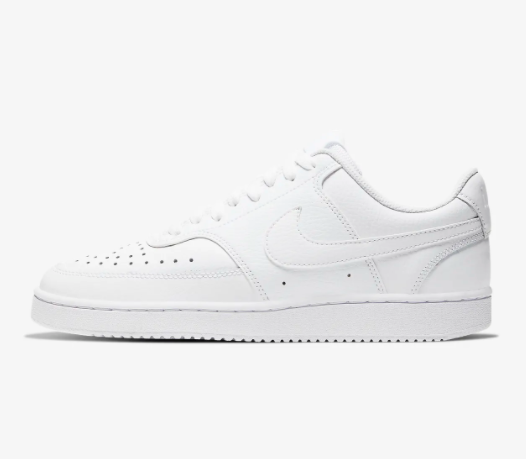 全新 Nike Court Vision Low 女子运动鞋将 80 年代篮球运动的快速突破风格与当下篮球赛的快节奏文化相糅合 全新 Nike Court Vision Low 女子运动鞋将 80 年代篮球运动的快速突破风格与当下篮球赛的快节奏文化相糅合