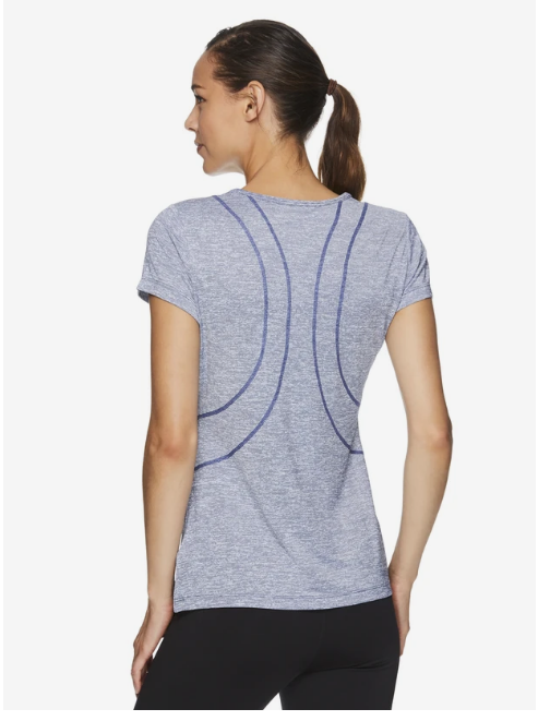 这款Reebok女款修身运动T恤材质舒服