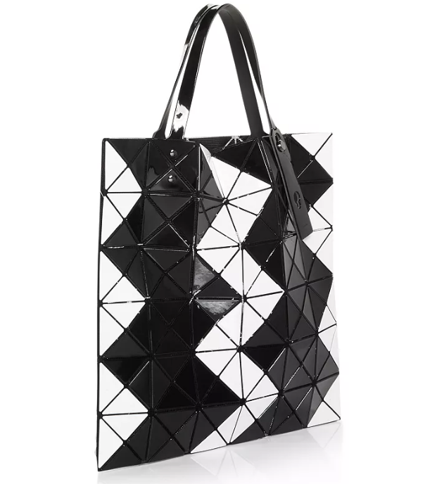 Bloomingdale s官网 Bao Bao Issey Miyake三宅一生黑白拼色六格包7折热卖 $430.50 (原价 $615) + 包邮Bloomingdale s官网 Bao Bao Issey Miyake三宅一生黑白拼色六格包7折热卖