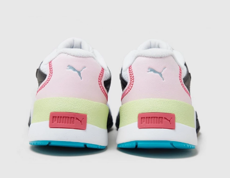 这款Puma Hedra女款拼色厚底运动鞋采用多色调合成材料和绒面革