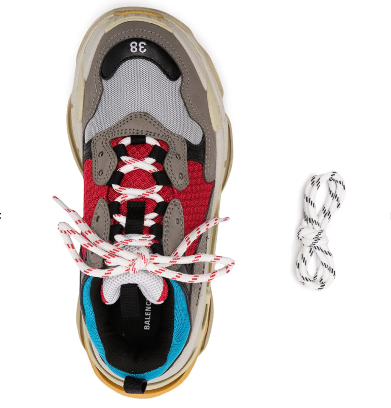 $697 (原价 $996) FARFETCH官网 Balenciaga Triple S 巴黎世家爆款老爹鞋7折热卖 