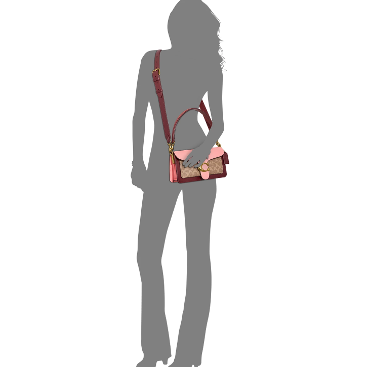 美国手袋大厂Coach也跟上了这股“C”风潮