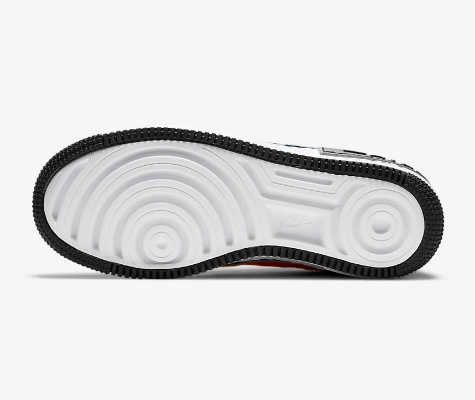 Nike Air Force 1 Shadow SE将经典的b-ball设计巧妙融入其中