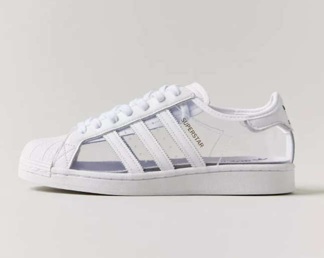 $44.99 (原价 $90) Urban Outfitters官网 adidas Originals Superstar 透明运动鞋5折热卖 