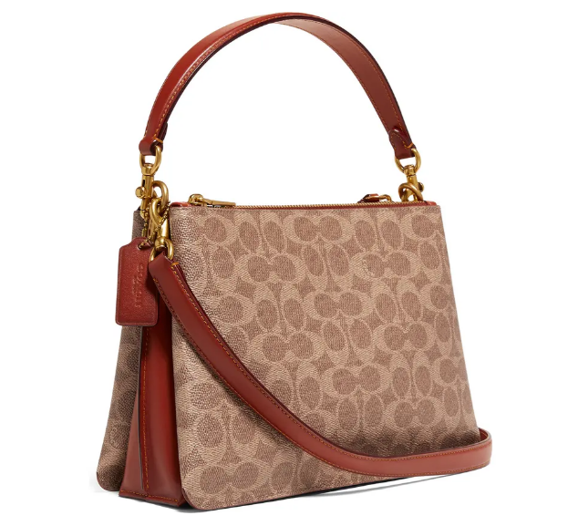 这款Coach Turnlock Clasp老花手提斜挎包既可以手提、单间、还可以斜跨