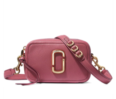 Marc Jacobs是1986年由设计师马克·雅可布创立的美国品牌