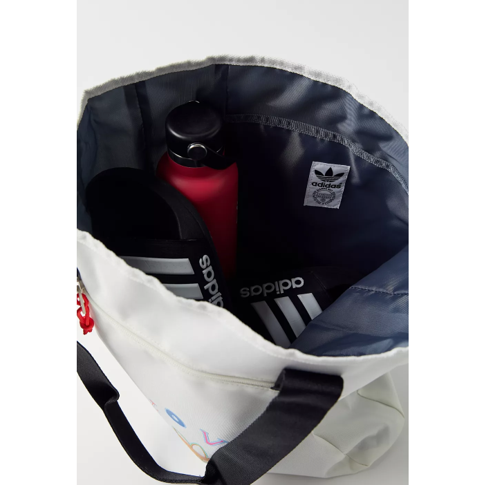 $14.99 (原价 $30) Urban Outfitters官网 adidas Originals Love Unites 托特包5折热卖 