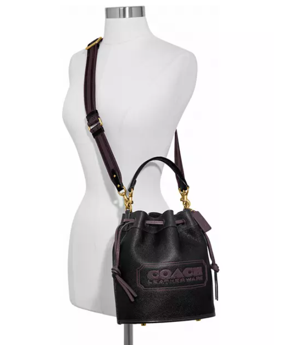 $210 (原价 $350) + 免邮Belk官网 Coach Field 水桶包6折热卖 两色可选