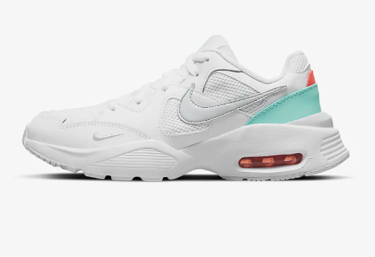 穿上 Nike Air Max Fusion 女子运动鞋