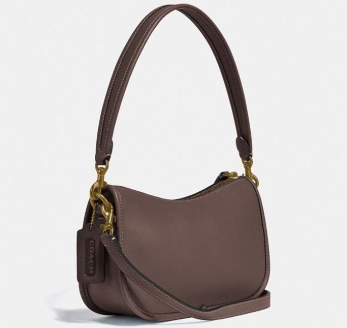 £110 (原价 £275) + 免邮Coach Swinger 纯色腋下包额外8折促销 