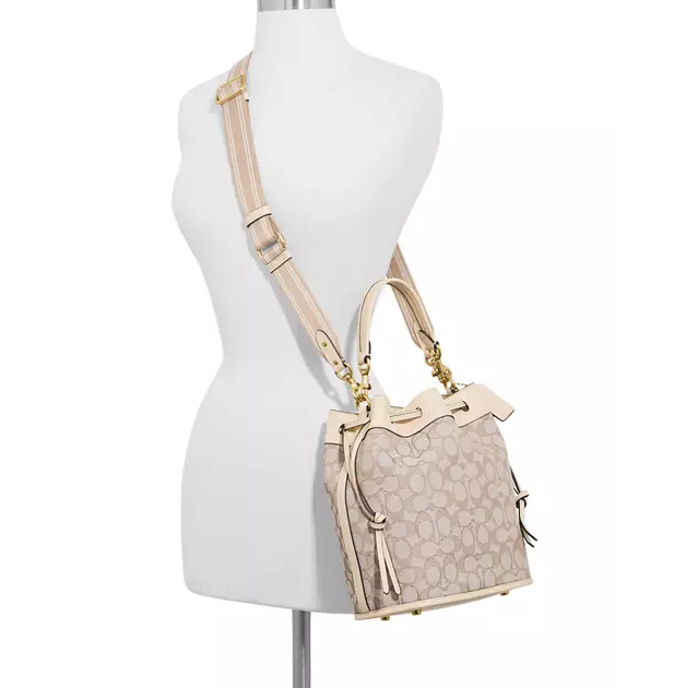 $245 (原价 $350) + 免邮Belk官网 COACH Field 老花水桶包7折热卖  