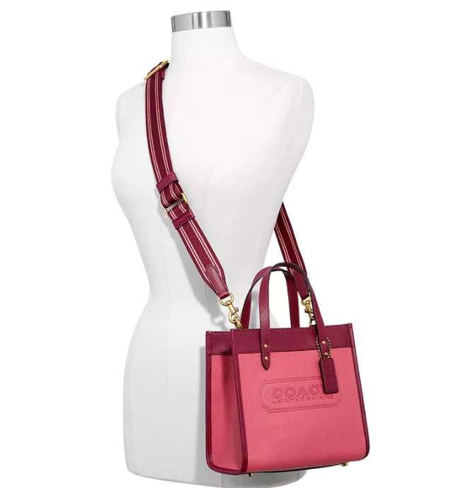$262.50 (原价 $350) + 免邮Bloomingdale s官网 COACH Field 红拼马车托特包75折热卖 