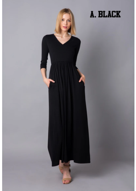 这款连衣裙侧面有一个口袋可以存放您的必需品