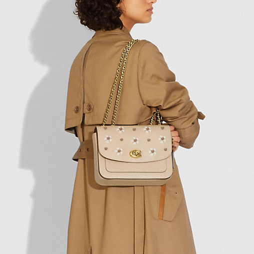 CA$297.50 (原价CA$595) + 免邮Coach加拿大站 Coach Madison系列茶香玫瑰链条单肩包5折热卖