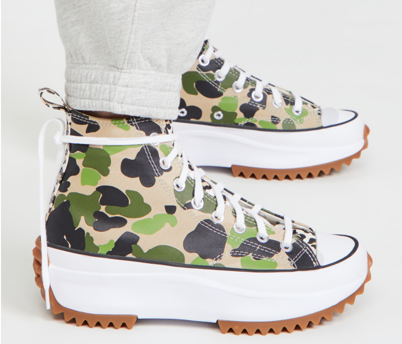 $44 (原价 $110) + 免邮Shopbop官网 Converse Run Star Hike Gone Wild 迷彩中性款厚底鞋4折热卖 