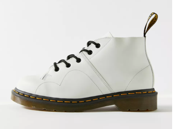 $99.99 (原价 $140) + 免邮Urban Outfitters官网 Dr. Martens Church Smooth 女士马丁靴71折热卖 