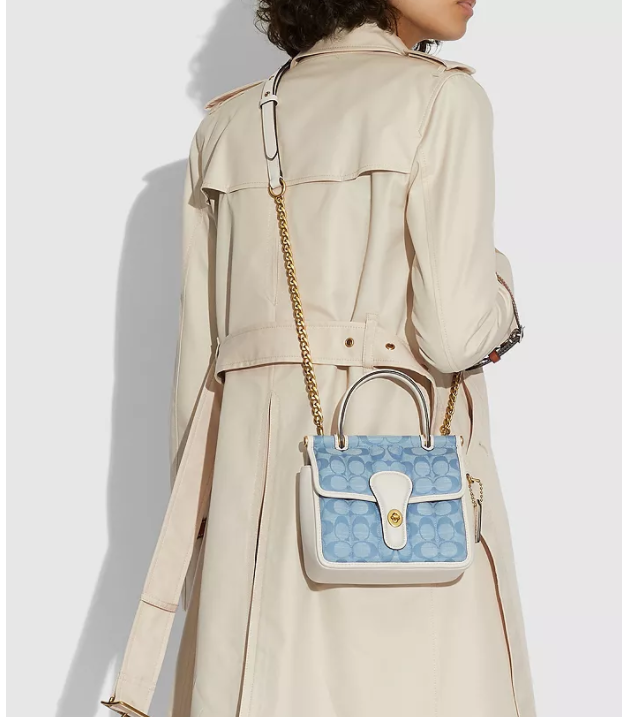 $270 (原价 $450) + 免邮Bloomingdale s官网 Coach Willis 18 丹宁老花迷你手提包6折热卖