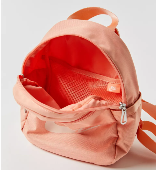 $13.99 (原价 $35) Urban Outfitters官网 Nike Sportswear Futura 365 女士双肩包热卖  