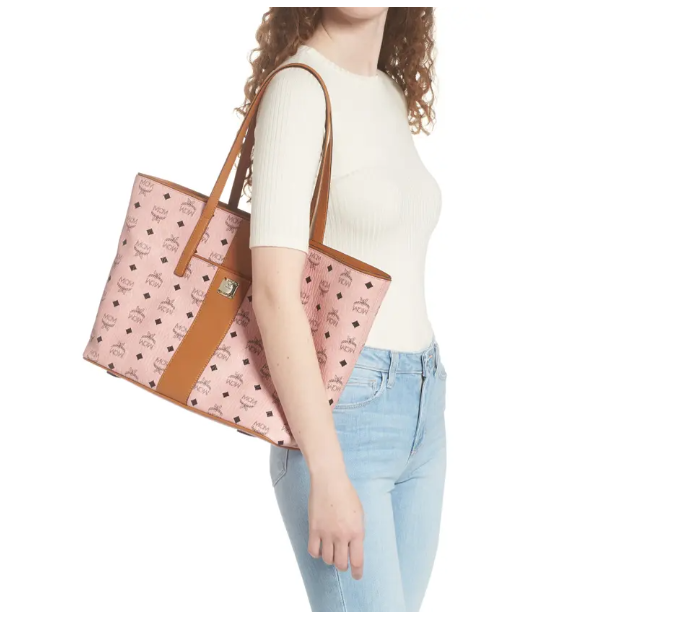 $468 (原价 $780) + 免邮Nordstrom官网 MCM Anya Medium Visetos 粉色托特包6折热卖 