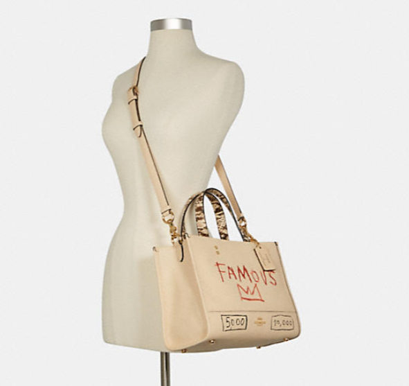 $239 (原价 $478) + 免邮Coach Outlet官网 Coach X Jean Michel Basquiat Dempsey 涂鸦艺术合作款手提包5折热卖 