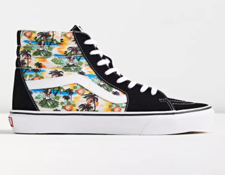 Vans（范斯）是1966年3月16日由保罗·范·多伦（Paul Van Doren）创始的原创极限运动品牌