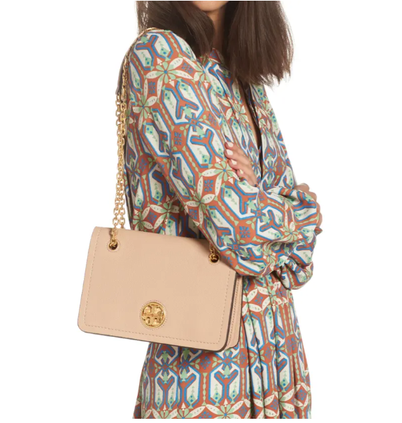 $298.80 (原价 $498) + 免邮Nordstrom官网 Tory Burch Carson 女士链条单肩包6折热卖 