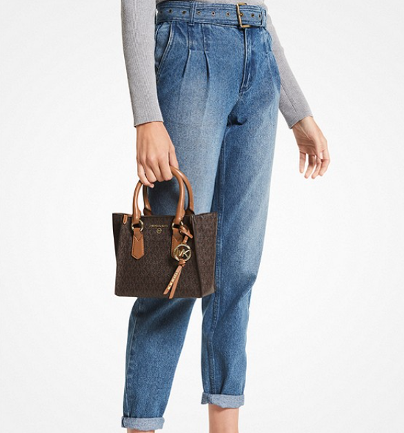 $104 (原价 $298) + 免邮MICHAEL MICHAEL KORS Kris Logo 小号老花手提包35折热卖 