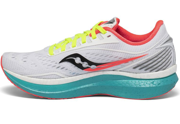 索康尼（SAUCONY）成立于1898年 