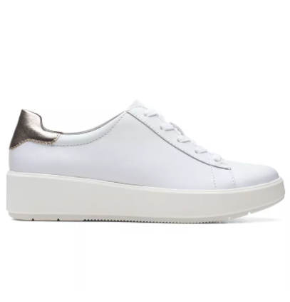 Clarks（其乐）是全球鞋履品牌