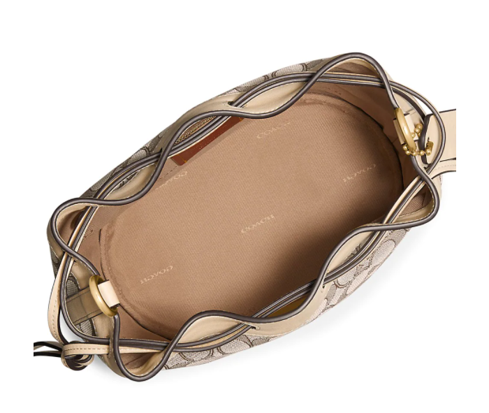 Saks Fifth Avenue官网 COACH Field Jacquard 老花水桶包额外9折热卖 $220.50 (原价 $350) + 免邮Saks Fifth Avenue官网 COACH Field Jacquard 老花水桶包额外9折热卖