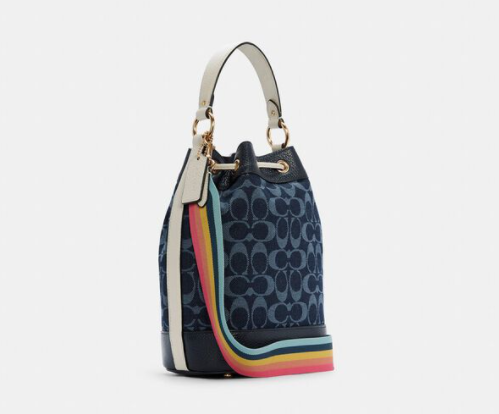 AU$450 (原价 AU$750) + 免邮Coach Australia官网 Coach Dempsey Drawstring 丹宁水桶包6折热卖 