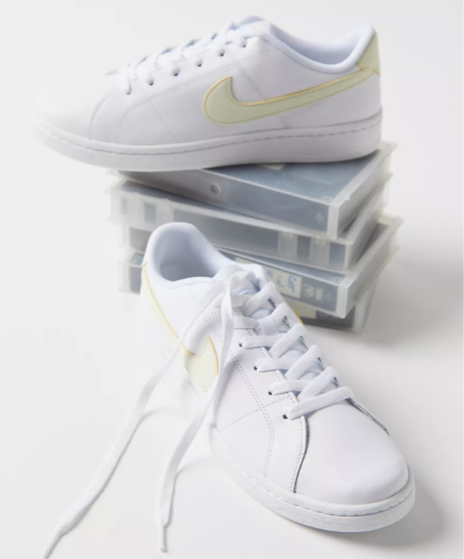 $24.99 (原价 $55) Urban Outfitters官网 Nike Court Royale 2 Classic 女款休闲鞋45折热卖 