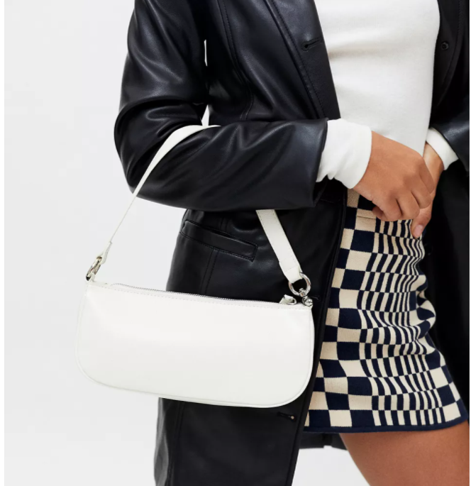 $19.99 (原价$39) By Far平替：UO Croc Baguette 鳄鱼纹腋下包5折热卖 四色可选