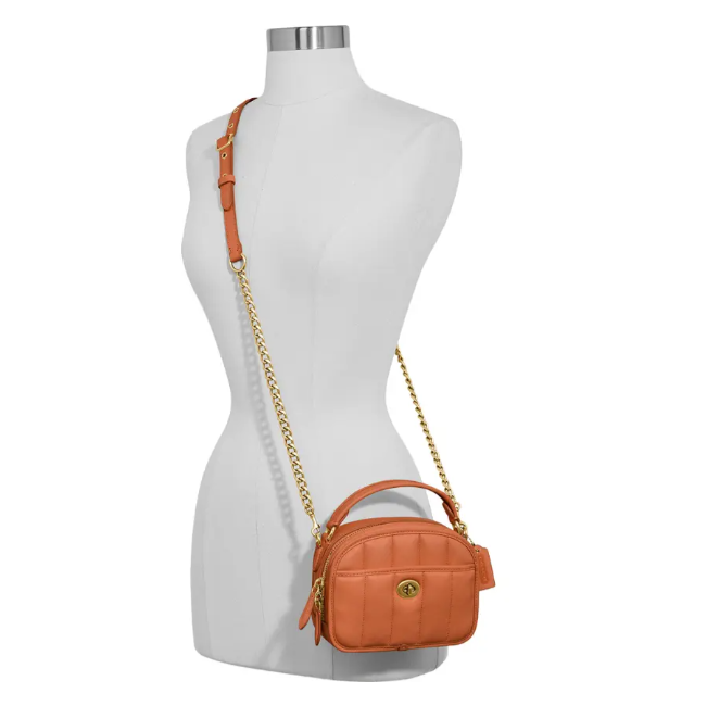 $315 (原价 $450) + 免邮Nordstrom官网 Coach Originals Quilties 便当包7折热卖 两色可选