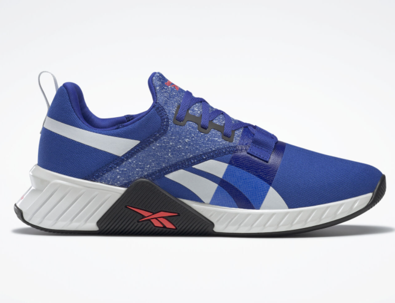 这款运动鞋的鞋底对人在跑步时提供了有针对性的缓冲和支撑