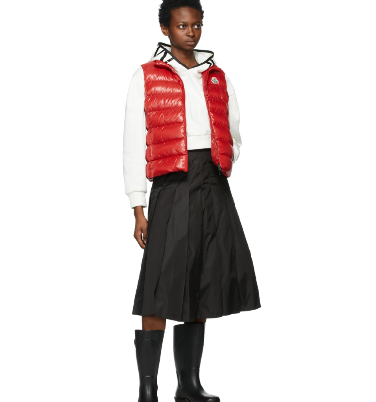 现价$505 + 免邮SSENSE官网 MONCLER Red Down Ghany羽绒背心热卖 
