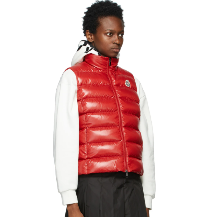 现价$505 + 免邮SSENSE官网 MONCLER Red Down Ghany羽绒背心热卖 