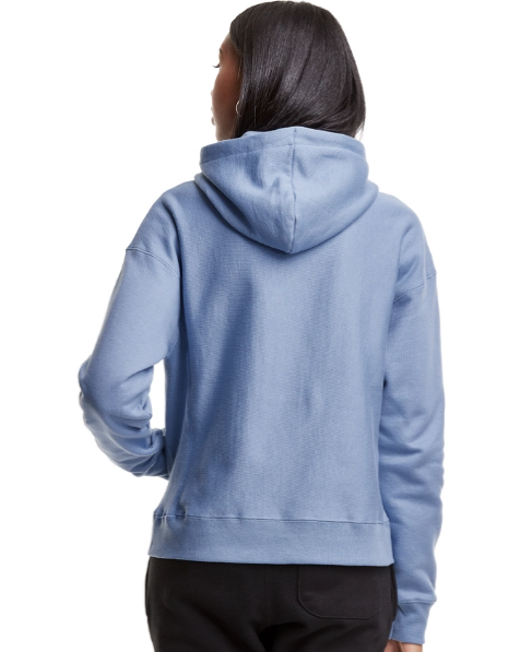 这款Champion Life Reverse Weave女款雾霾蓝运动卫衣颜色是近年最流行的雾霾蓝