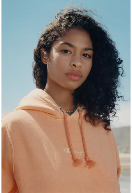 Champion 是一个美国运动户外品牌