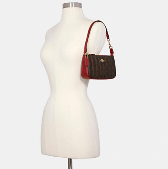 $118.15 (原价 $188) + 免邮Coach Outlet官网 Coach Nolita 19 经典老花麻将包额外85折热卖 两色可选  