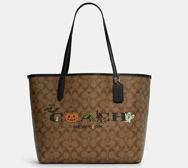 Coach蔻驰新出的这款City万圣节印花托特包