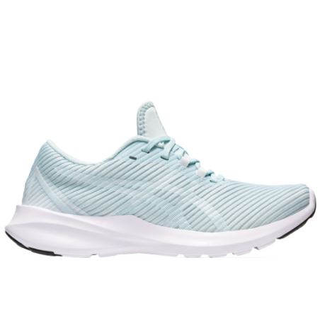 ASICS（亚瑟士）是日本实业家鬼冢喜八郎创立的跑鞋运动品牌