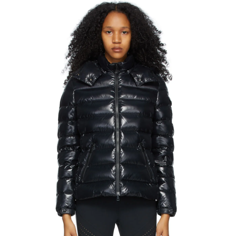 售价$1150 + 免邮SSENSE官网 MONCLER 女款羽绒夹克热卖 