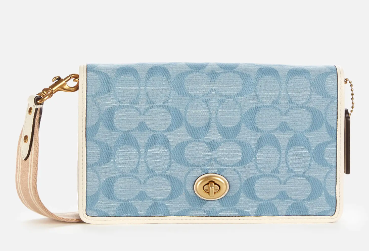 Coach近几年的款式越来越好看