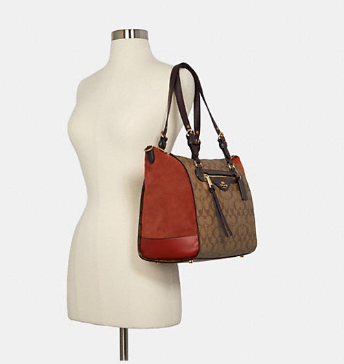 $129 (原价 $498) + 包邮Coach Outlet官网 Coach Kleo Carryall老花拼色托特2.6折热卖