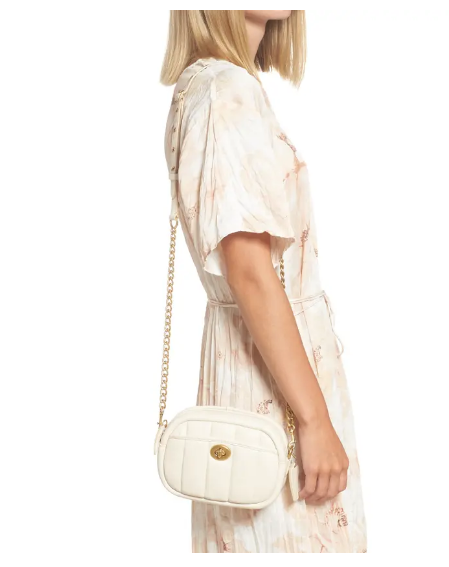 包型很复古别致