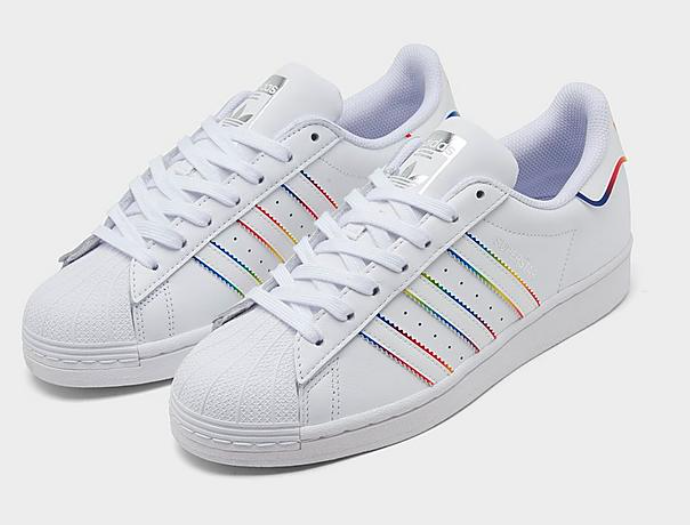 $45 (原价 $70) Finish Line官网 adidas Originals Superstar 大童款贝壳头板鞋65折热卖 