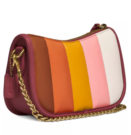 Macy s官网 COACH Swinger 20 彩虹绗缝腋下包6折热卖 $177 (原价 $295) + 免邮Macy s官网 COACH Swinger 20 彩虹绗缝腋下包6折热卖