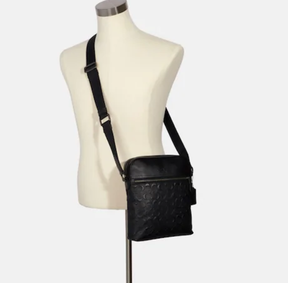 $105 (原价 $350) + 免邮Coach Outlet官网 Coach Houston Flight 印花logo男士斜挎包额外75折热卖 