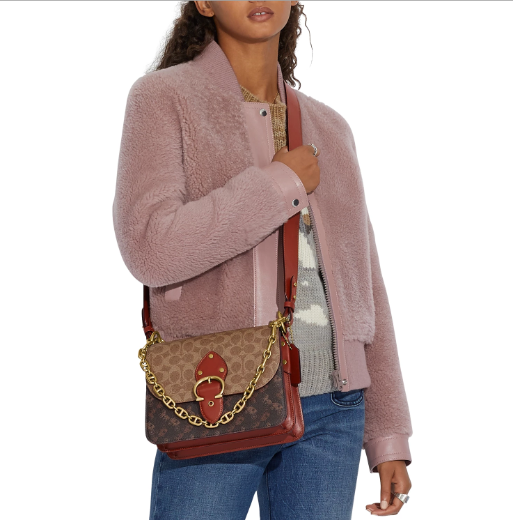 $231 (原价 $550) + 免邮Macy s官网 COACH Beat 老花马车图案印花单肩包额外7折热卖 
